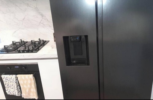 Leuro Apartment | Modern 3-bedroom apartment Near the Sea