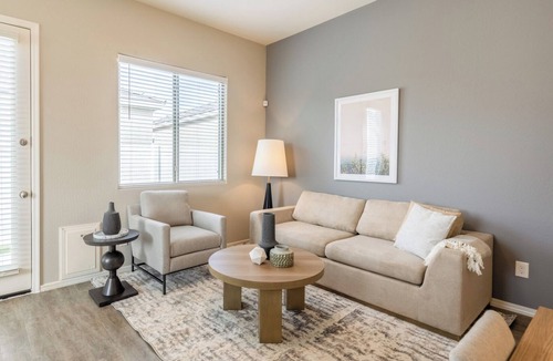 Estrella Village Apartment | Modern Apartment in Prime Location (ID7894X89)