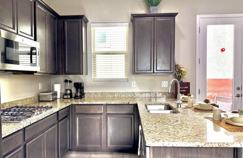 Tucson House | Modern Guest Suite in Tucson-Vail