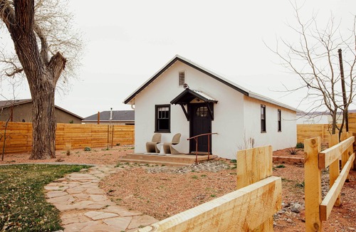 Kanab Cottage | Modern Kanab Cottage w/View < 1 Mi to Hiking!