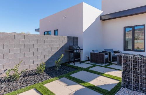 Virgin House | Modern Lux Casita