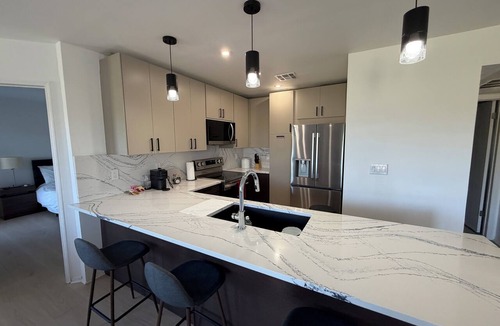 Paradise Valley Village Condo | Modern luxury 2-bedroom condo in lovely Scottsdale with golf and mountains view