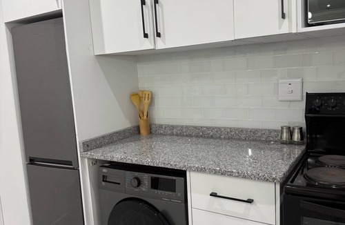 Newcastle Apartment | Modern Luxury 2BR 2 Bath Apt with Balcony view