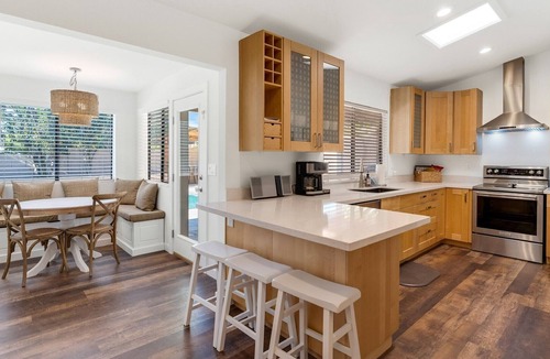 Trails North House | Modern Scottsdale Home, 4 bedrooms! FREE Pool heat, Nearby GOLF @ TPC & Kierland