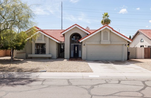 Spanish View House | Modern Spacious house with heated pool family friendly close to Mayo Clinic