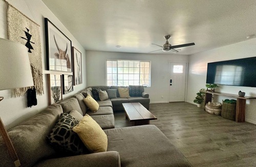 Tempe House | Modern Tempe Retreat! Just minutes to ASU & Downtown
