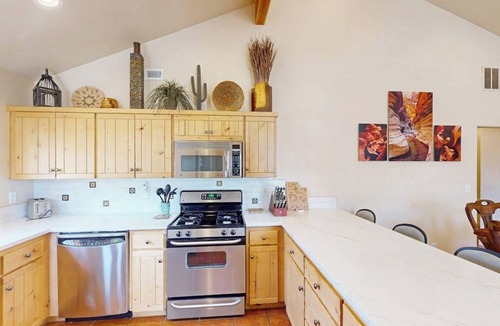 Moab South Valley House | Modern Townhome with Seasonal Pool and Hot Tub - Views and Hiking Nearby