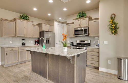La Verkin House | Modern Vacation Rental Near Zion National Park!