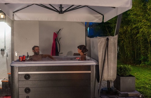 Caldonazzo Villa | Modern villa with hot tub for exclusive use, dogs welcome.