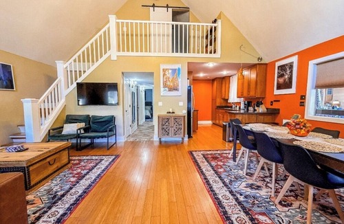 Kachina Village Ski Chalet | Moki Pines Chalet - Stylish Stay Among the Pines