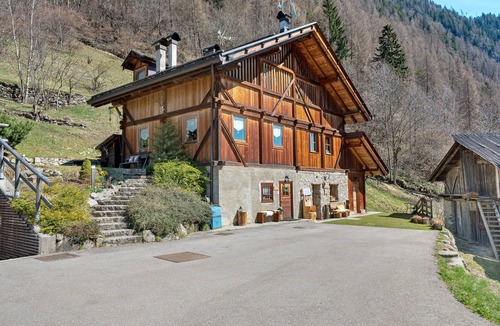 Rabbi Apartment | 'Monolocale Mas Di Zonadi' Apartment with Mountain View and Wi-Fi