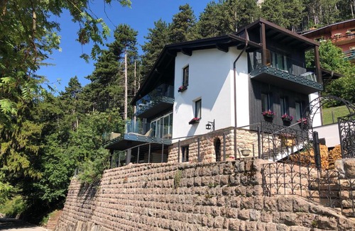 Fai della Paganella Bed & Breakfast | Montanara Chalet