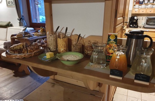 Rabbi Apartment | 'Monte Sole Monte Villar' with Mountain View