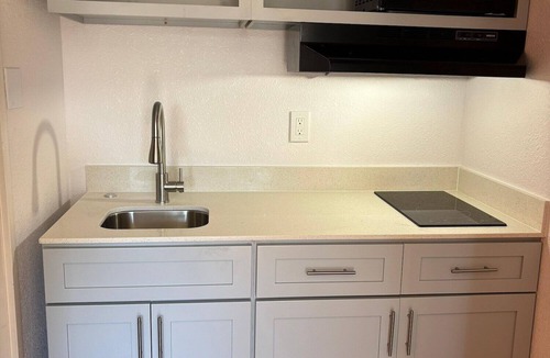 Woodlands Village Hotel | Motel 6 Flagstaff, AZ - West - Woodland Village