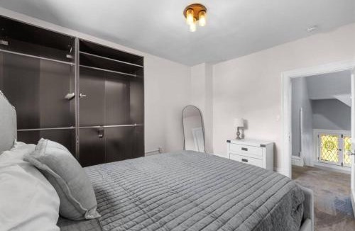 Mount Washington House | Mount Washington Home with Private Deck Sleeps 16