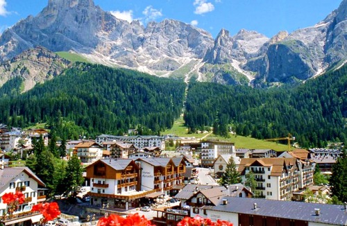 San Martino di Castrozza Condo | Mountain Style 1BR Overlooking Pale di San Martino