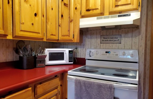 Payson Cabin | Mountain Haven - 2 King beds in Mountain Community