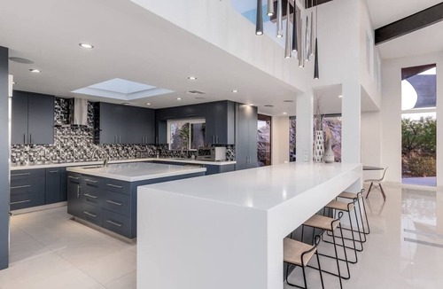 Lincoln Heights House | Mountain Views+City Views+Heated Pool+Luxury