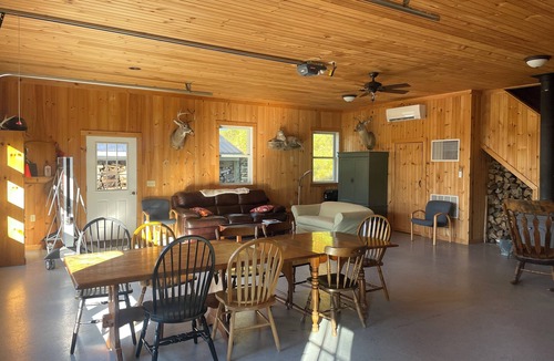 Bristol Cabin | Mountainside Cabin – Bristol, Vermont Unplug. Relax. Reconnect with Nature.