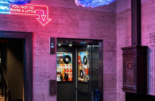 Downtown Springfield Hotel | Moxy Springfield Downtown