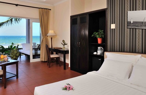 East Ham Tien Beach Hotel | MuiNe Century Beach Resort & Spa