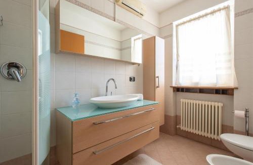 Arco Apartment | Music & Bike, with garden and veranda + Bicycles