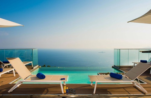 Nocelle Villa | My Rental Homes - Villa Amanda with infinity pool, large solarium and jacuzzi