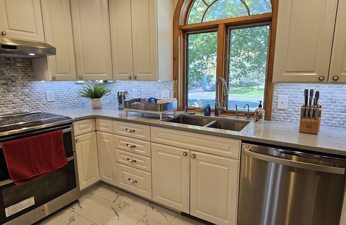 Chanhassen House | Nature's Blissful Haven - King Bed, Outdoor Patio