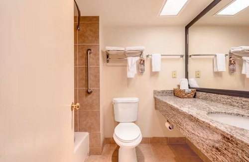 Yuma Townsite Hotel | Near Colorado River Sightseeing | 2 Queen Beds | Outdoor Pool