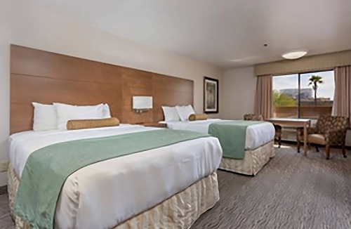 Yuma Hotel | Nearby Attractions, Stylish Unit, Pool, Parking, Fitness Center
