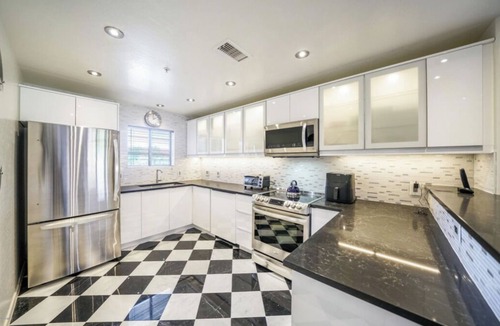 Village Fairways House | Negotiated rates - Contact Owner!