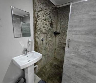 Newcastle Bed & Breakfast | New Bali Guesthouse