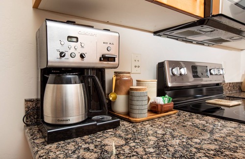Kanab House | New! Breathtaking views with community amenities