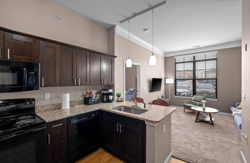 Central West End Apartment | New Condo Near Barnes Hospital & WashU Med - King Bed + Free Parking