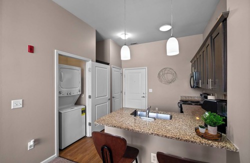 Central West End Apartment | New Condo Near Barnes Hospital & WashU Med - King Bed + Free Parking