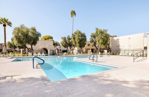 Southwest Village House | New! Desert Flower~4 BR, Walk to Old Town, Stadium