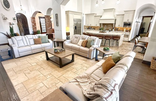 East Mesa House | NEW Epic Retreat! Pickle Ball, Pool, Spa, Batting Cage, Billiards, Game Room +