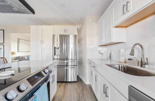 New Papago Parkway House | NEW Hot tub & Pool Bungalow Minutes to Old Town