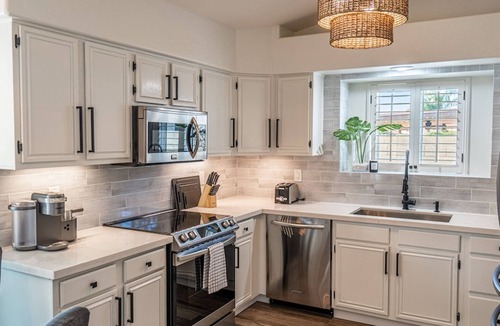 Continental Foothills Cottage | New Listing! Stylish 4 Bdrm W/pool and Game Room