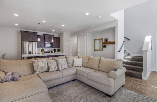 Millcreek House | New Modern Twin Home, Pet Friendly, Close to Airport, Downtown, Resorts and more