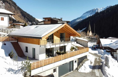Fleres Apartment | New Studio Apartment 'Chalet Tribulaun - Apt 1' with Mountain View, Private Terrace and shared Sauna