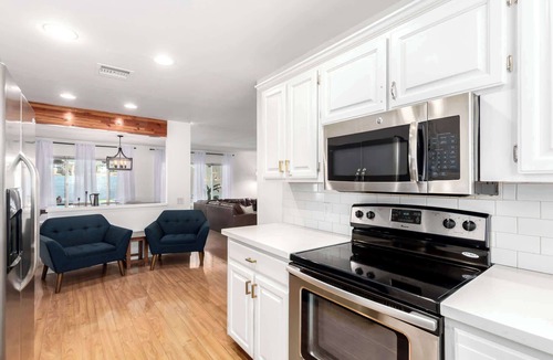 Trail West House | NEW |The Desert Bloomhouse |Heated Pool |Sleeps 12