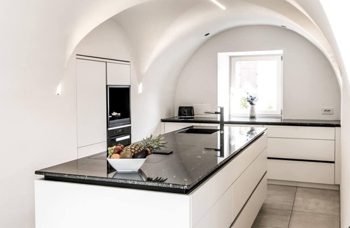 Colle Isarco Apartment | NEW! Villa Tribulaunblick – Style, Terrace, Alps