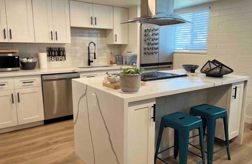 Camelback East Apartment | Newly remodeled Condo at uptown Phoenix