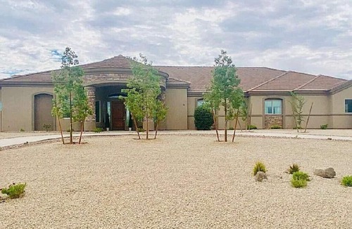 San Tan Valley House | Newly remodeled, Spacious House on Private Acre+ Near Encanterra Country Club