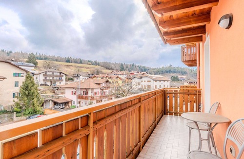 Taio Apartment | Nice apartment for 3 people with WIFI, TV, patio and pets allowed