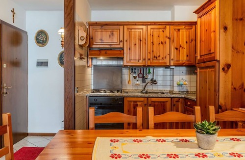 Ragoli Apartment | Nice apartment for 6 guests with WIFI, TV and balcony
