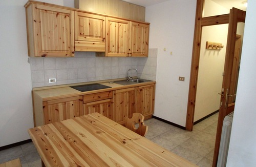 Ledro Apartment | Nice apartment with pool, WIFI, TV, terrace, pets allowed and parking, close to Riva Del Garda