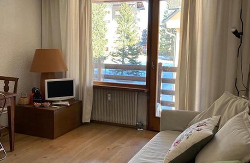 Campo Carlo Magno Apartment | NIGRITELLA