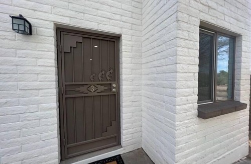 Tucson Apartment | NW Executive 1BR with Laundry and Parking
